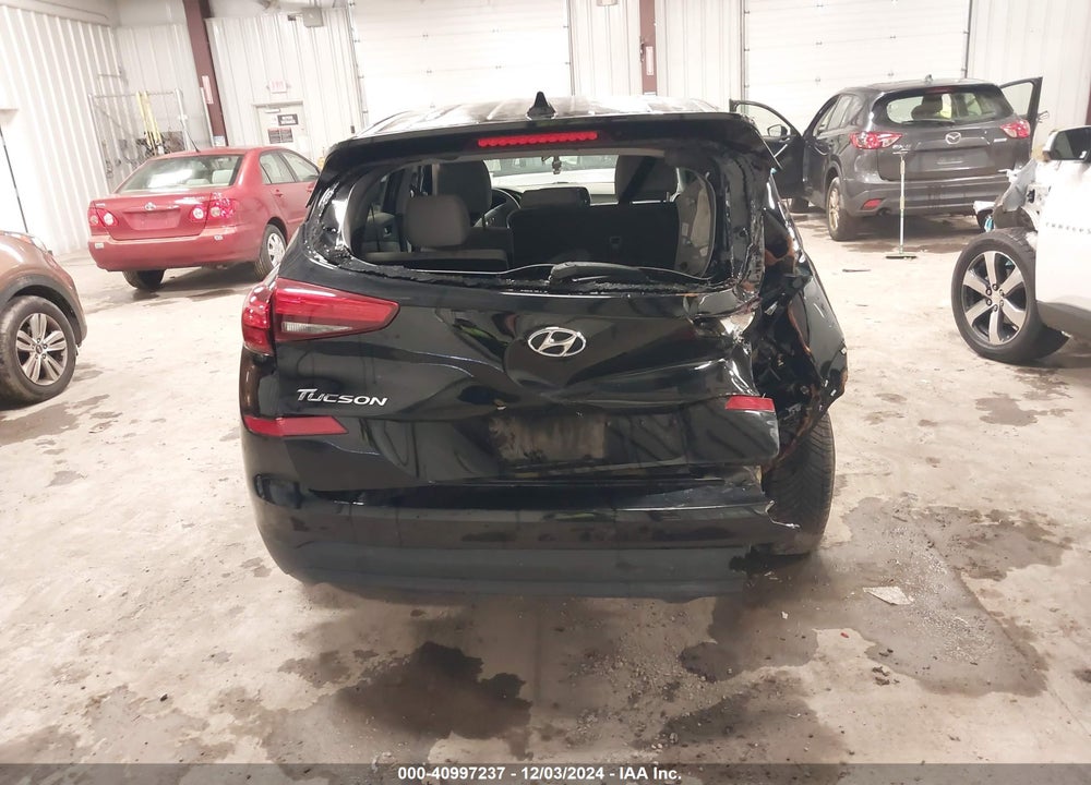 2019 HYUNDAI TUCSON SE VIN: KM8J23A46KU869940