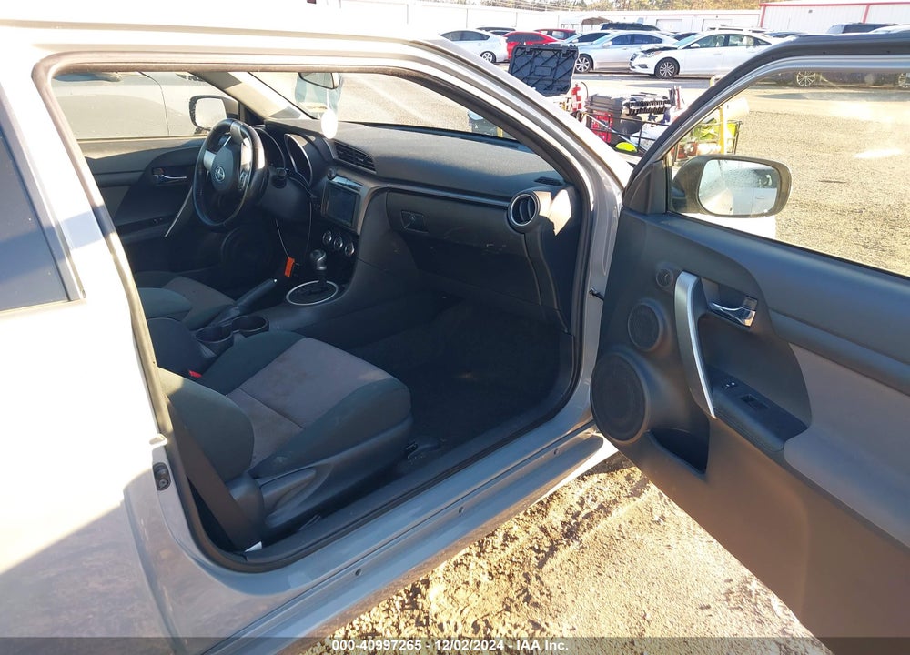 2016 SCION TC VIN: JTKJF5C76GJ023997