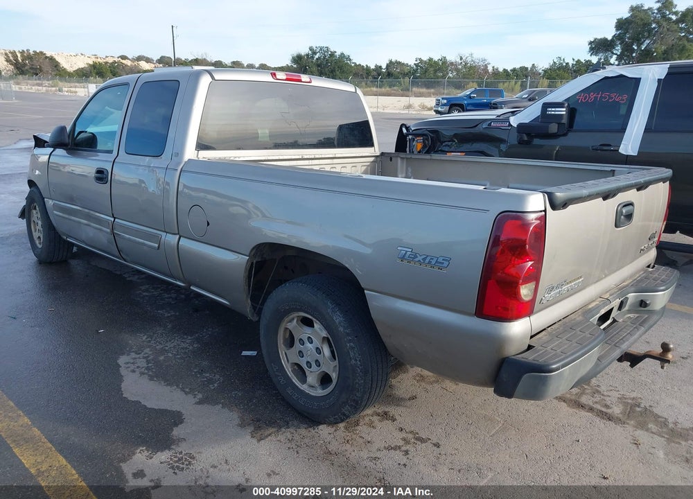 2003 CHEVROLET SILVERADO 1500 LS VIN: 2GCEC19T431382283