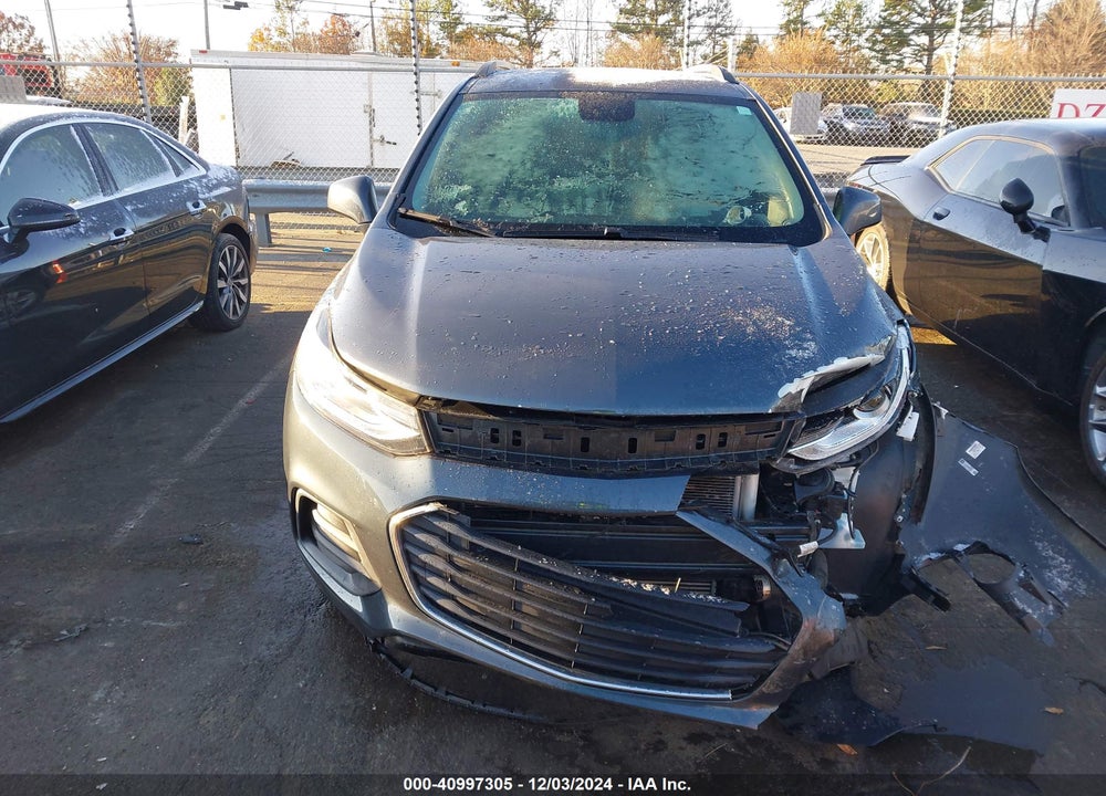2021 CHEVROLET TRAX FWD LT VIN: KL7CJLSB0MB326186