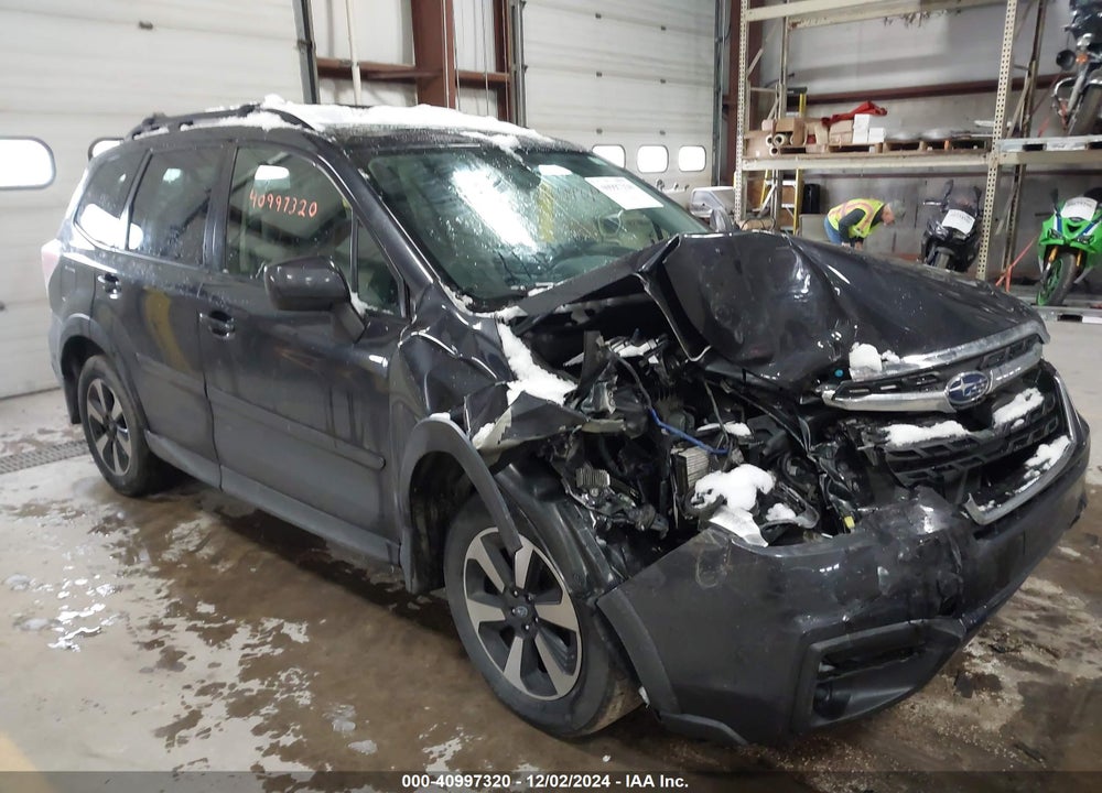 2017 SUBARU FORESTER 2.5I PREMIUM VIN: JF2SJAEC9HH596402
