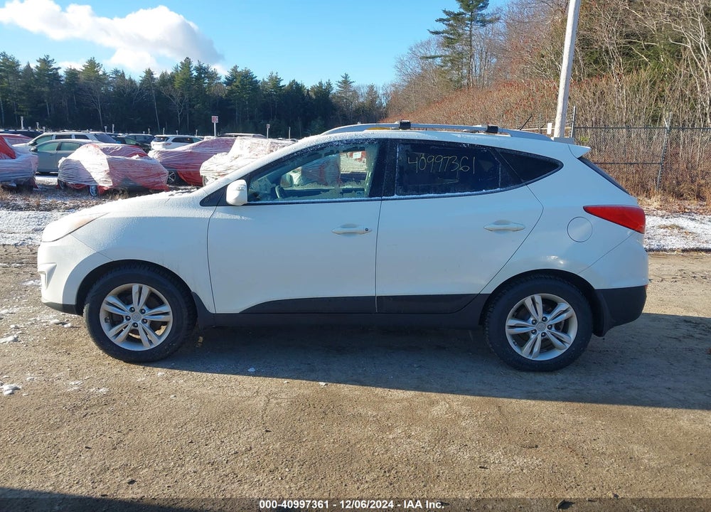 2012 HYUNDAI TUCSON GLS VIN: KM8JUCAC7CU421306