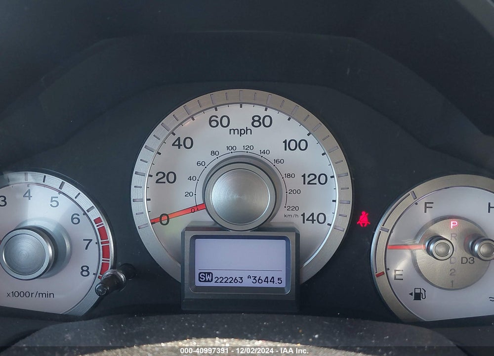 2011 HONDA PILOT TOURING VIN: 5FNYF4H98BB090496