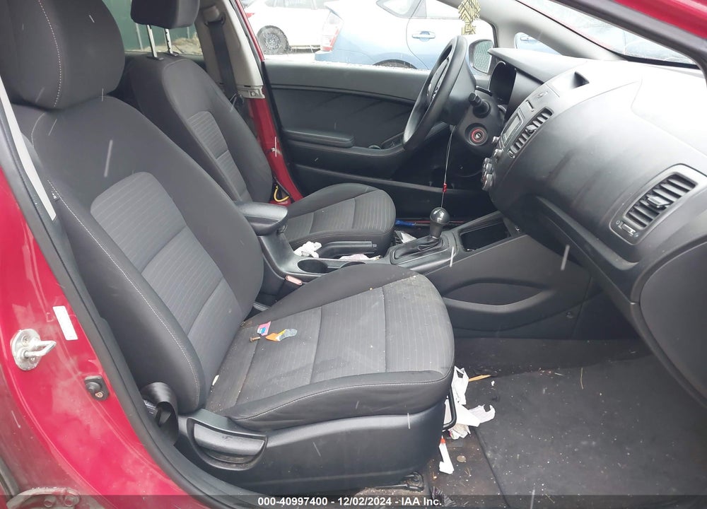 2016 KIA FORTE VIN: KNAFX4A67G5535840