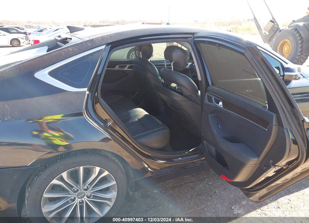 2015 HYUNDAI GENESIS VIN: KMHGN4JE7FU043068