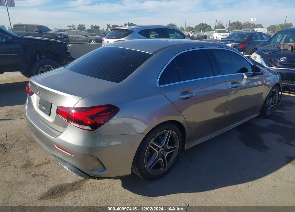 2020 MERCEDES-BENZ A 220 VIN: W1K3G4EB7LJ226518