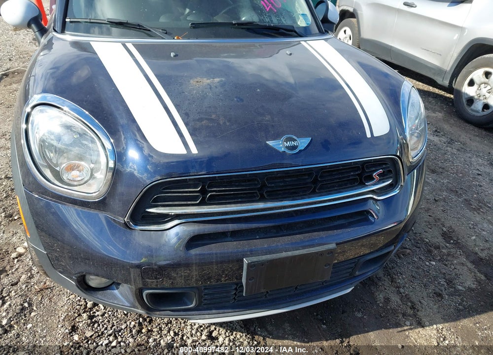2016 MINI COUNTRYMAN COOPER S VIN: WMWZC5C57GWU00239