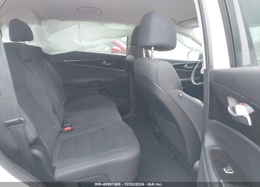 2017 KIA SORENTO 2.4L LX VIN: 5XYPGDA35HG246669