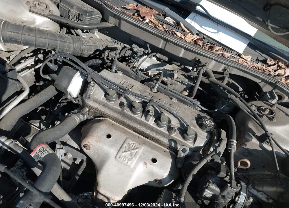 1999 HONDA ACCORD LX VIN: 1HGCG5548XA041743
