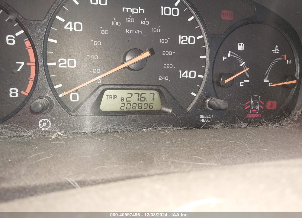 1999 HONDA ACCORD LX VIN: 1HGCG5548XA041743