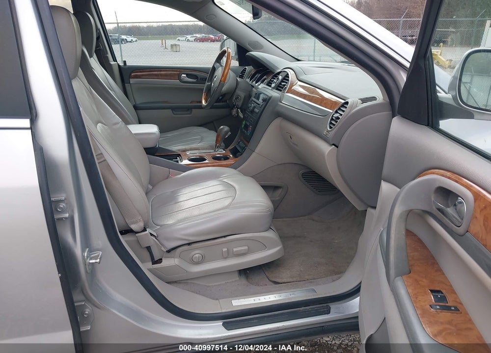 2011 BUICK ENCLAVE 1XL VIN: 5GAKRBED7BJ268080