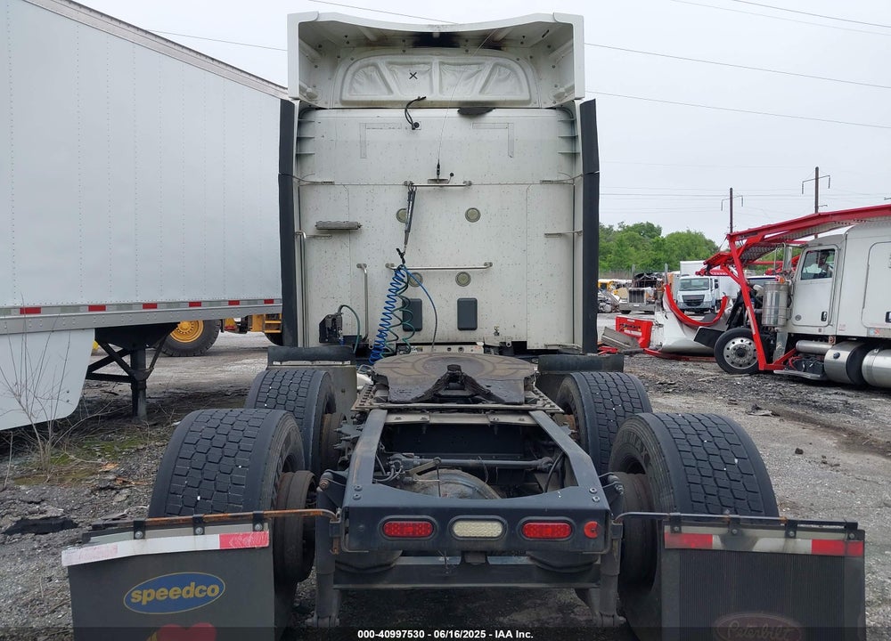 2017 PETERBILT 579 VIN: 1XPBD49X1HD355332