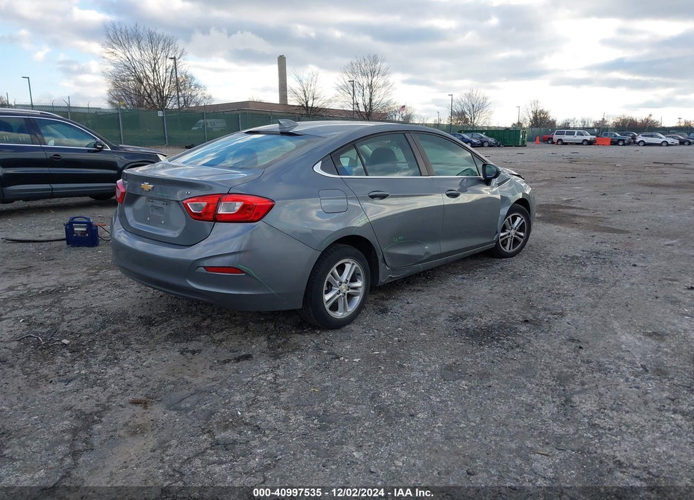 2018 CHEVROLET CRUZE VIN: 1G1BE5SM9J7231357