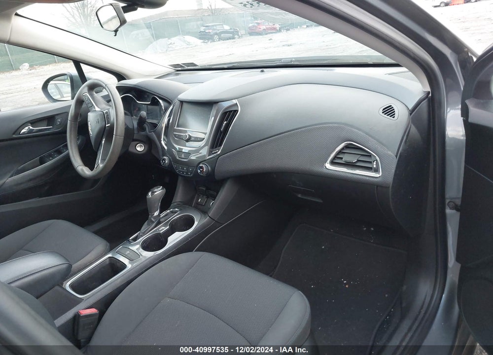 2018 CHEVROLET CRUZE VIN: 1G1BE5SM9J7231357