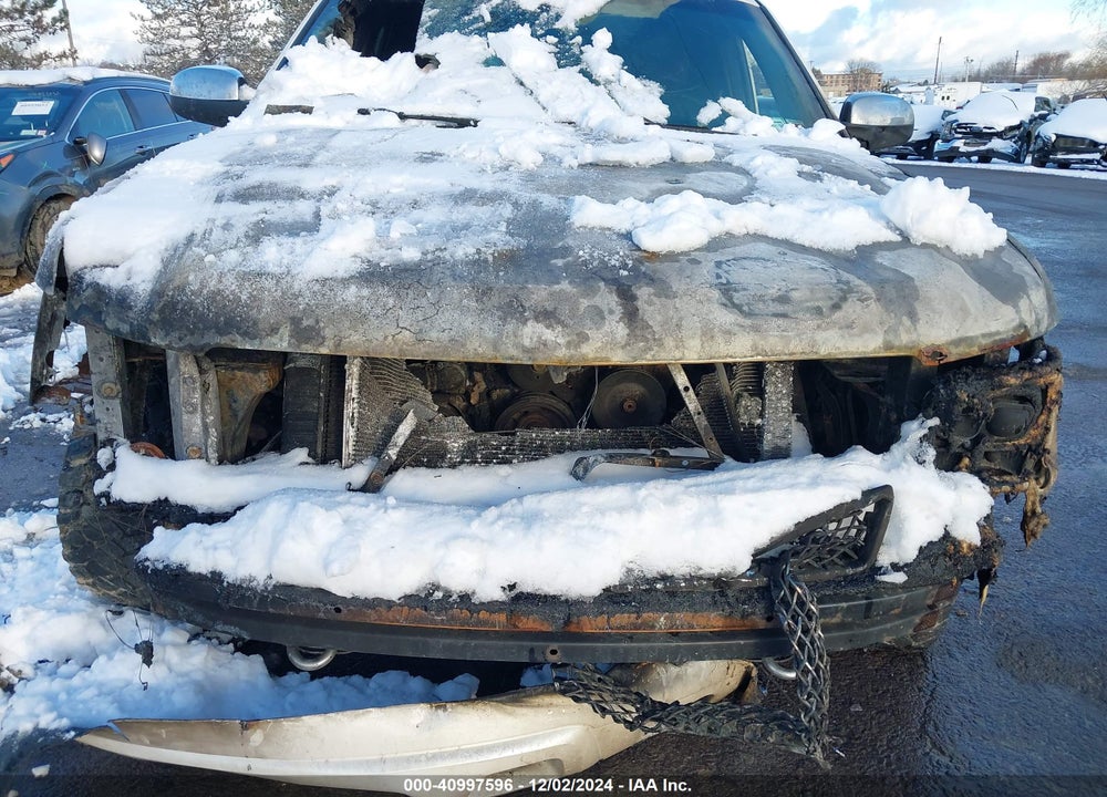 2010 CHEVROLET TAHOE LTZ VIN: 1GNUKCE05AR217179