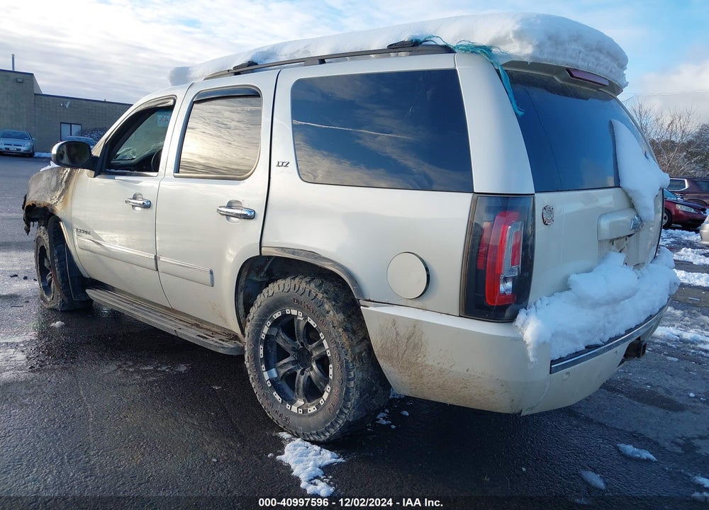 2010 CHEVROLET TAHOE LTZ VIN: 1GNUKCE05AR217179