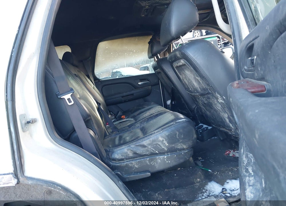 2010 CHEVROLET TAHOE LTZ VIN: 1GNUKCE05AR217179
