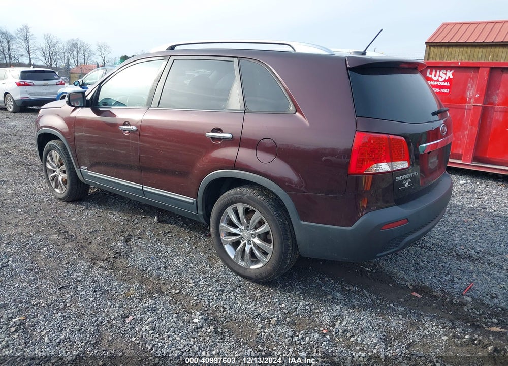 2011 KIA SORENTO EX V6 VIN: 5XYKUDA22BG147650