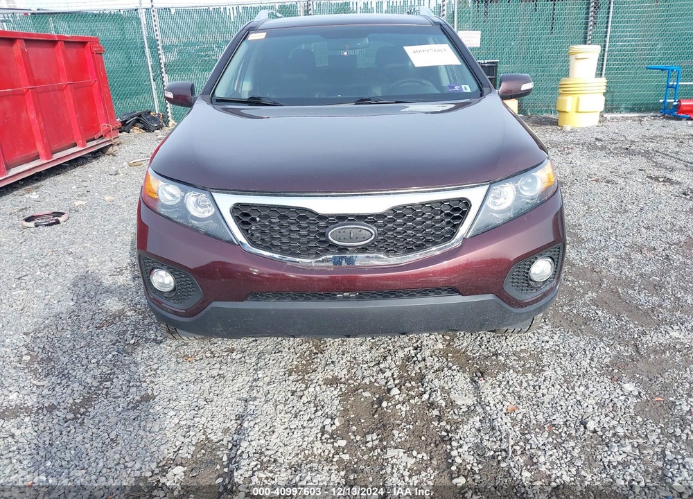 2011 KIA SORENTO EX V6 VIN: 5XYKUDA22BG147650