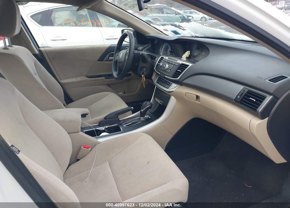 2013 HONDA ACCORD LX VIN: 1HGCR2F35DA064780
