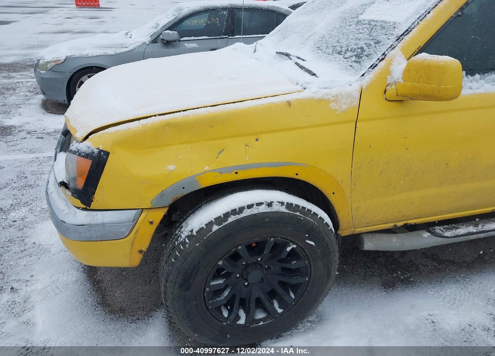 2000 NISSAN FRONTIER SE-V6/XE-V6 VIN: 1N6ED27YXYC372020