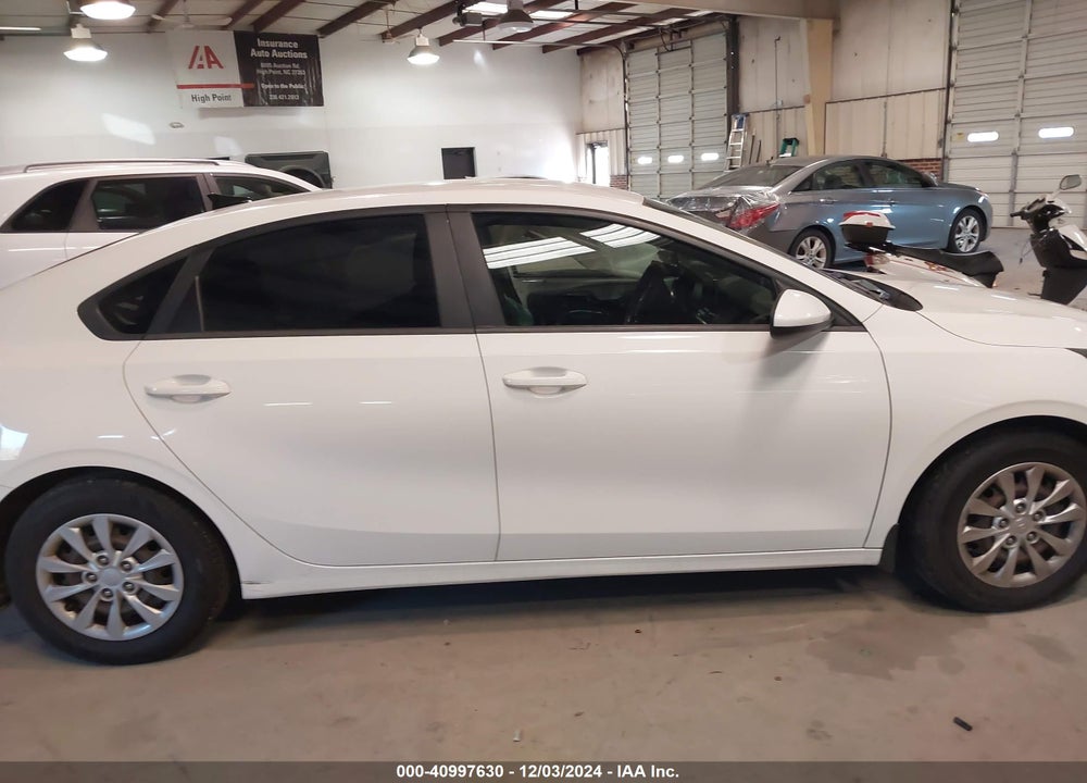 2019 KIA FORTE VIN: 3KPF24AD5KE088308