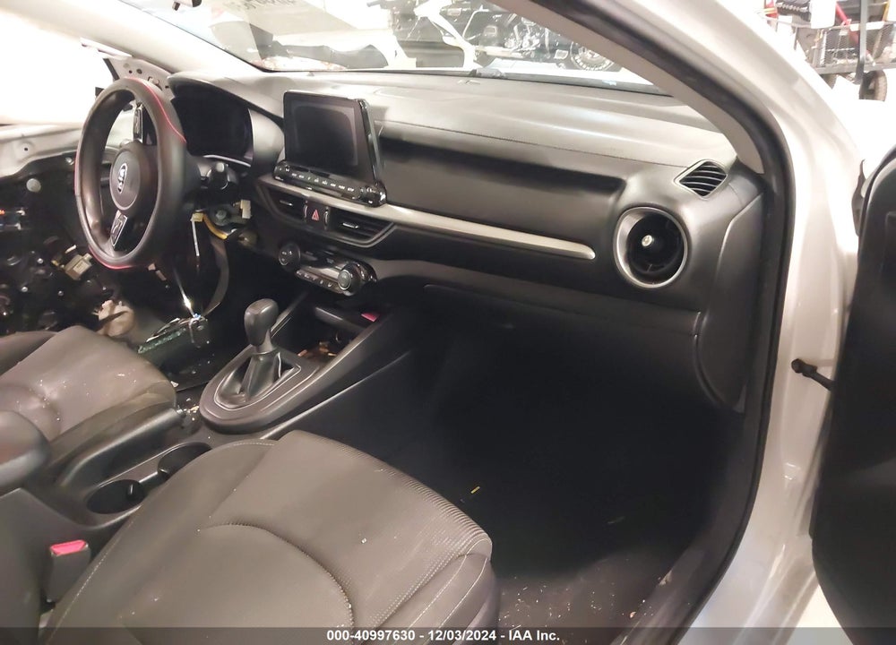 2019 KIA FORTE VIN: 3KPF24AD5KE088308