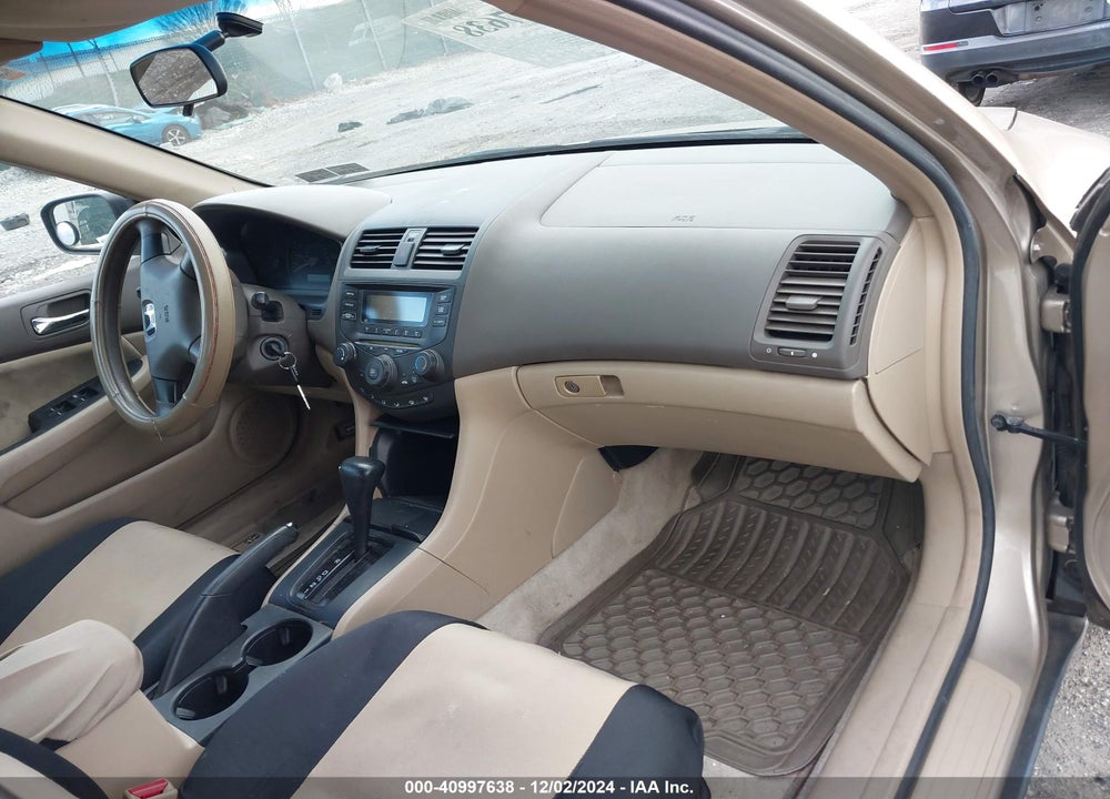 2004 HONDA ACCORD 2.4 DX VIN: 1HGCM56174A019189