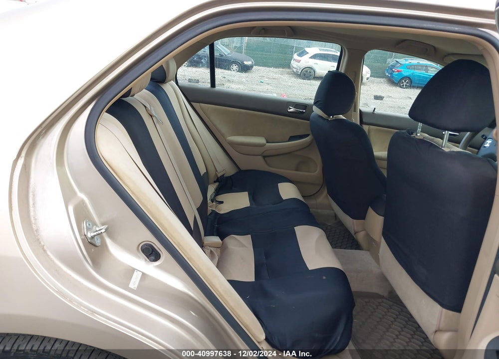 2004 HONDA ACCORD 2.4 DX VIN: 1HGCM56174A019189