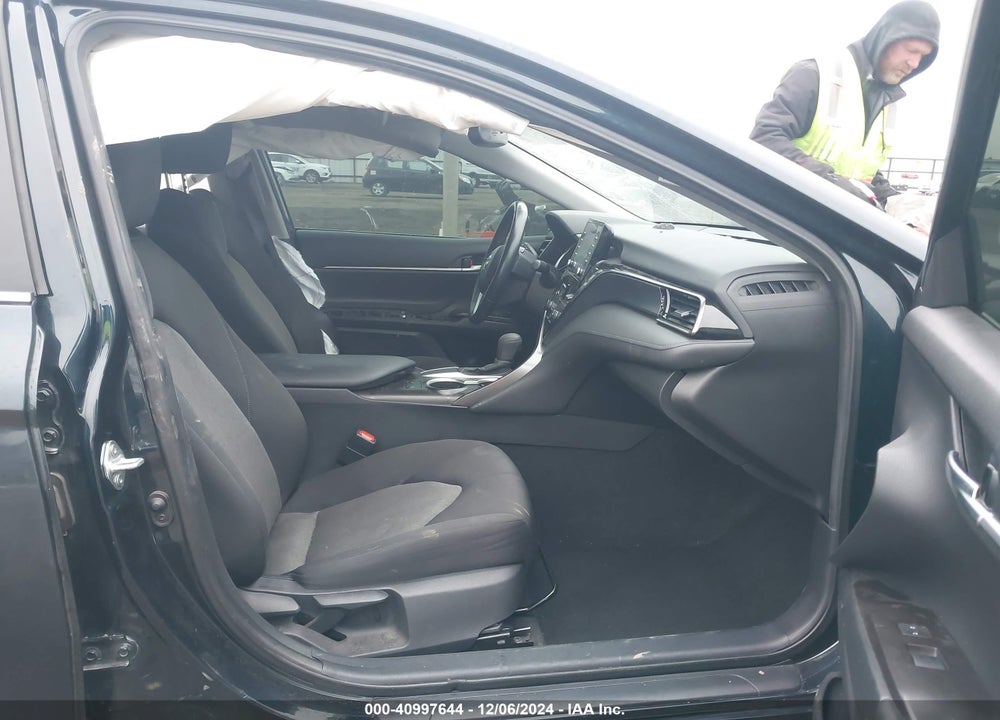 2021 TOYOTA CAMRY LE VIN: 4T1R11AK0MU440613