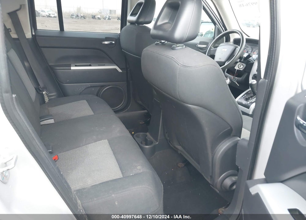 2008 JEEP PATRIOT SPORT VIN: 1J8FF28W98D523933