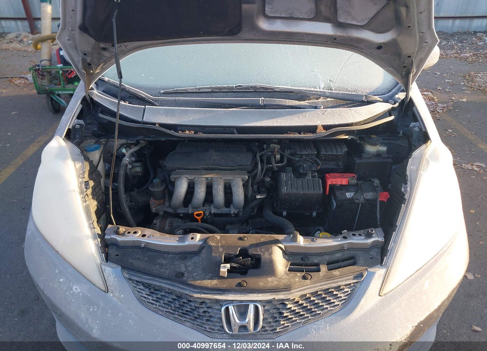 2009 HONDA FIT SPORT VIN: JHMGE884X9S065413