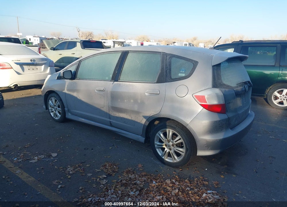 2009 HONDA FIT SPORT VIN: JHMGE884X9S065413