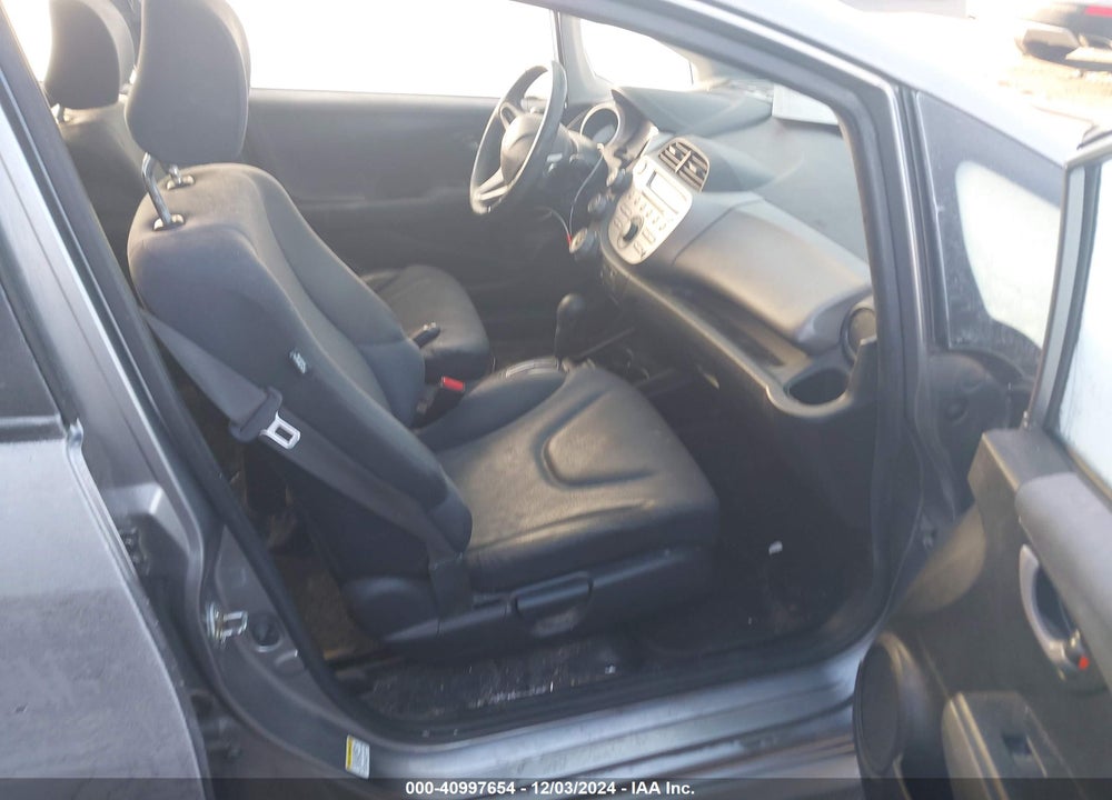 2009 HONDA FIT SPORT VIN: JHMGE884X9S065413