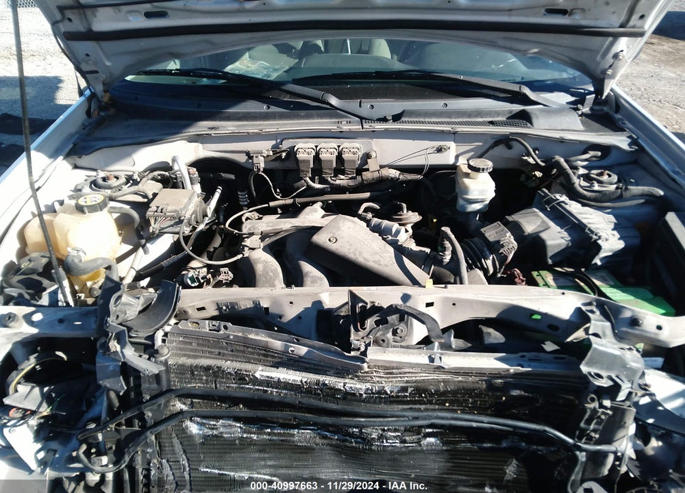 2005 FORD ESCAPE XLT VIN: 1FMCU03125KB62516