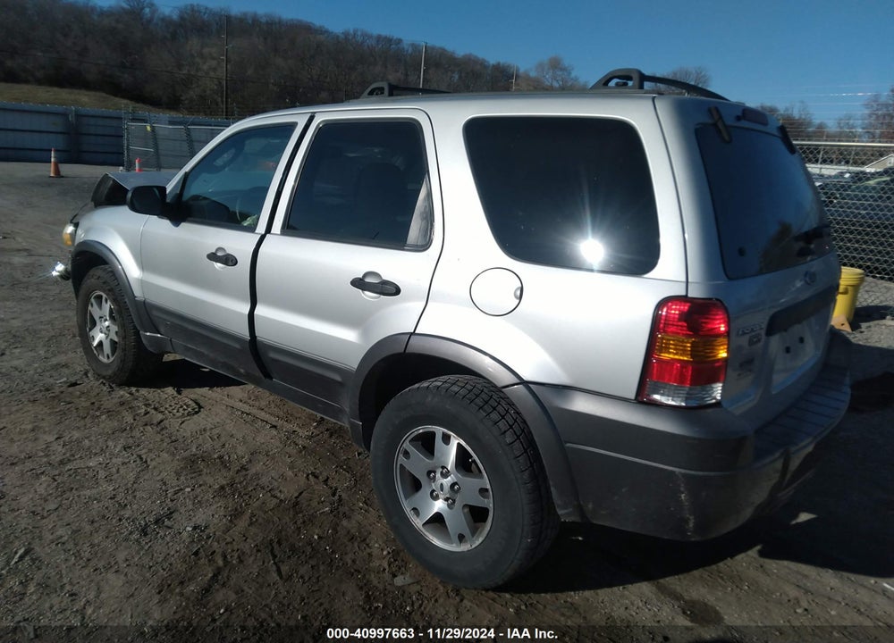2005 FORD ESCAPE XLT VIN: 1FMCU03125KB62516