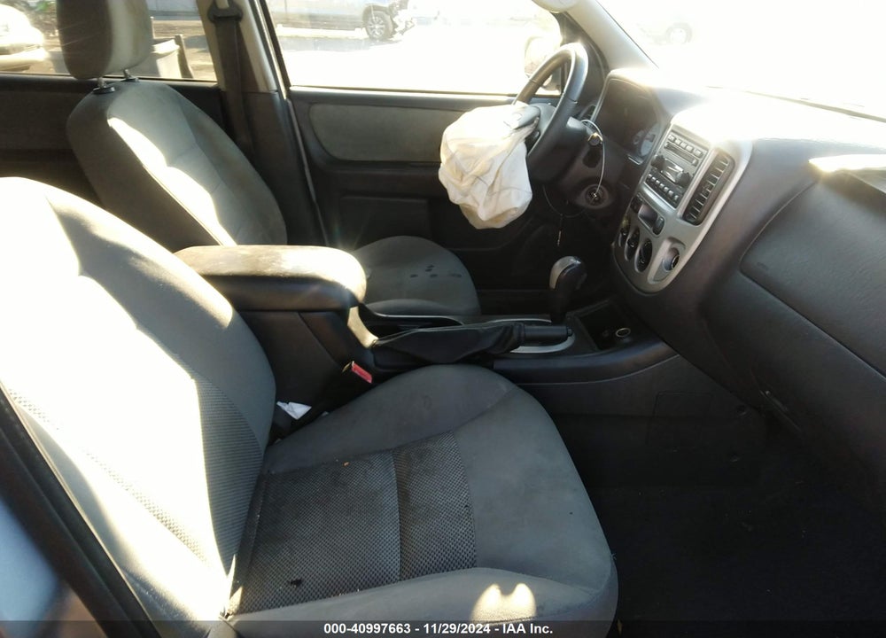 2005 FORD ESCAPE XLT VIN: 1FMCU03125KB62516