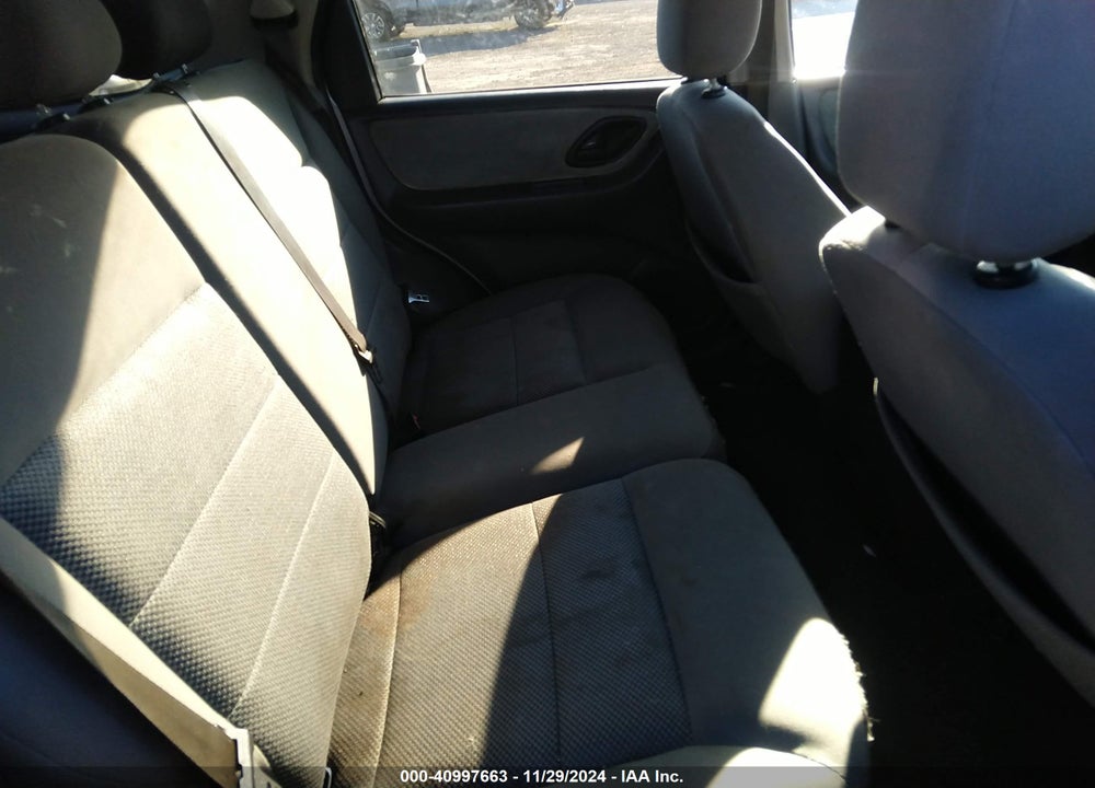 2005 FORD ESCAPE XLT VIN: 1FMCU03125KB62516