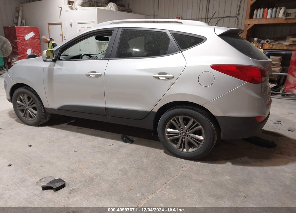 2014 HYUNDAI TUCSON SE VIN: KM8JUCAG2EU800042