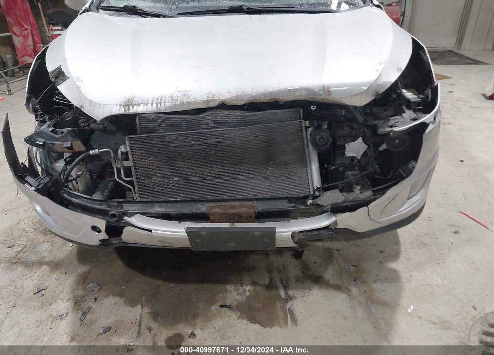 2014 HYUNDAI TUCSON SE VIN: KM8JUCAG2EU800042
