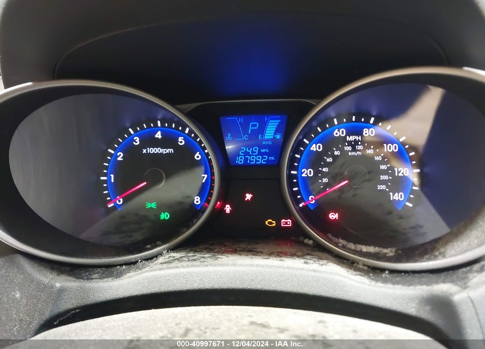 2014 HYUNDAI TUCSON SE VIN: KM8JUCAG2EU800042