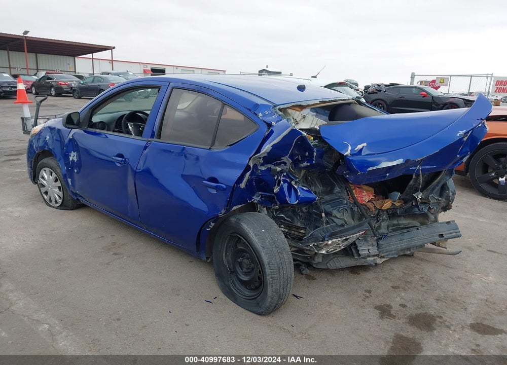 2015 NISSAN VERSA 1.6 S+ VIN: 3N1CN7APXFL807398