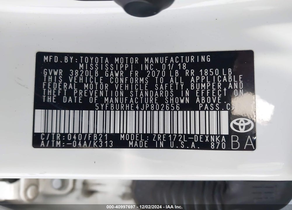 2018 TOYOTA COROLLA LE VIN: 5YFBURHE4JP802656