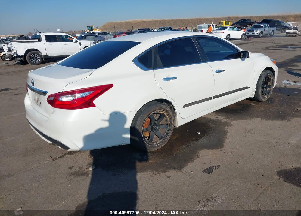2016 NISSAN ALTIMA VIN: 1N4AL3AP4GC110587