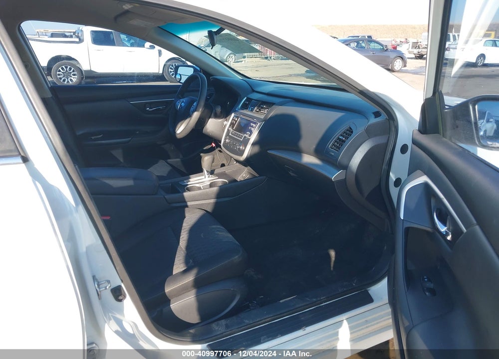 2016 NISSAN ALTIMA VIN: 1N4AL3AP4GC110587