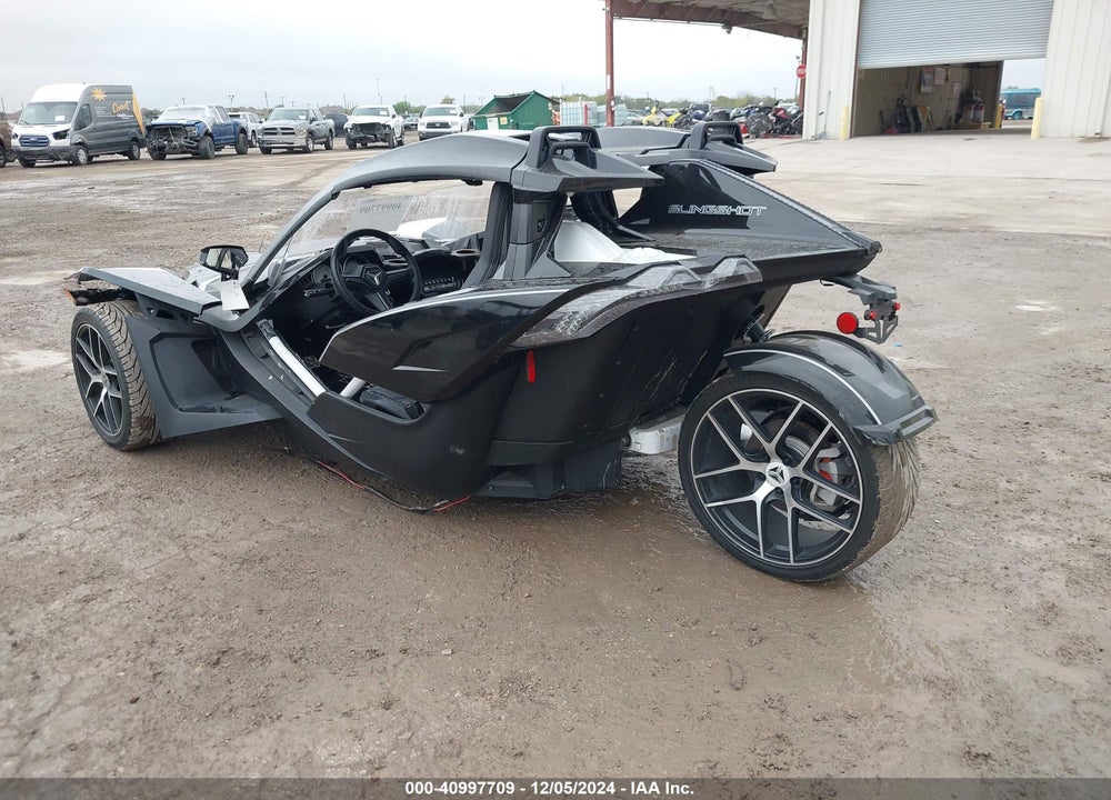 2019 POLARIS SLINGSHOT SL VIN: 57XAAPFA6K8135523