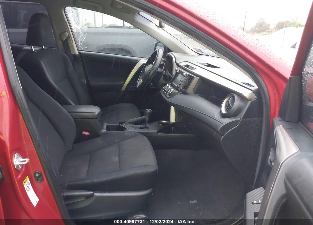 2015 TOYOTA RAV4 LE VIN: JTMZFREV1FJ052139