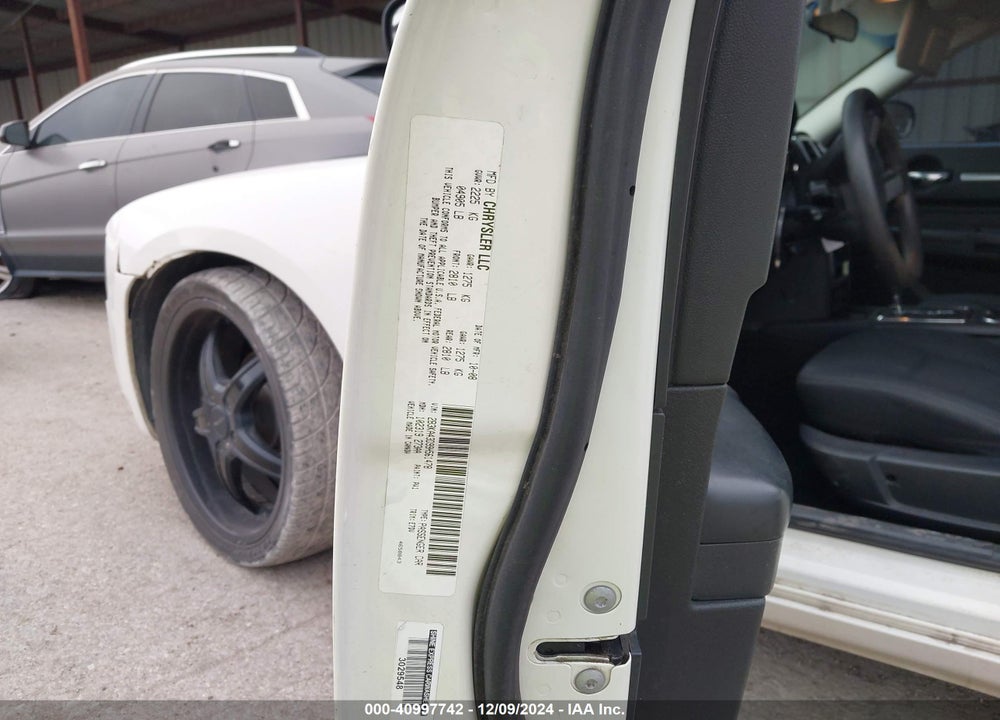2009 DODGE CHARGER SE VIN: 2B3KA43D99H561478