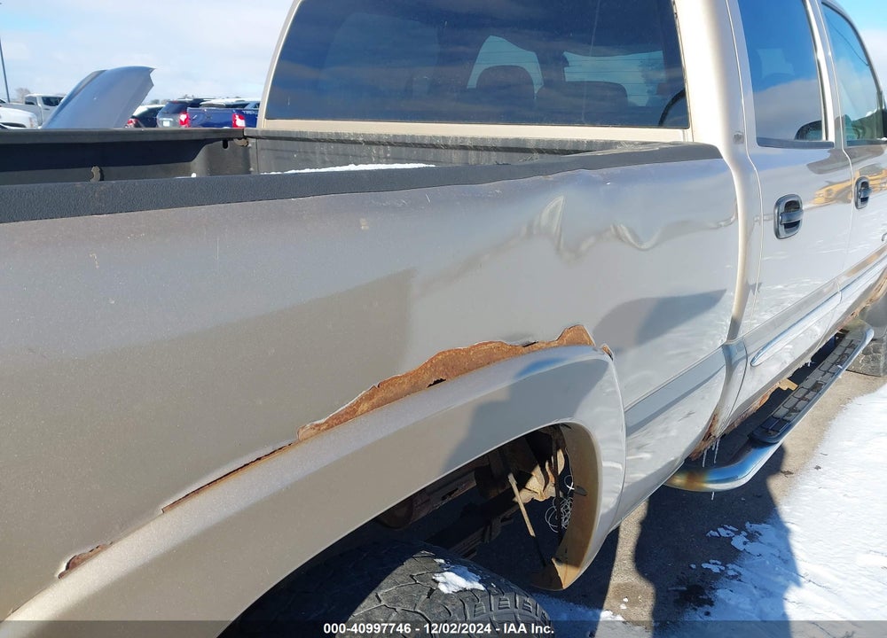 2004 GMC SIERRA 2500HD SLT VIN: 1GTHK23U94F189015