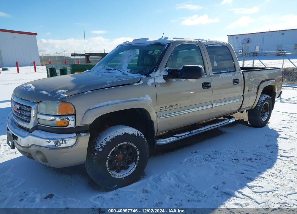 2004 GMC SIERRA 2500HD SLT VIN: 1GTHK23U94F189015